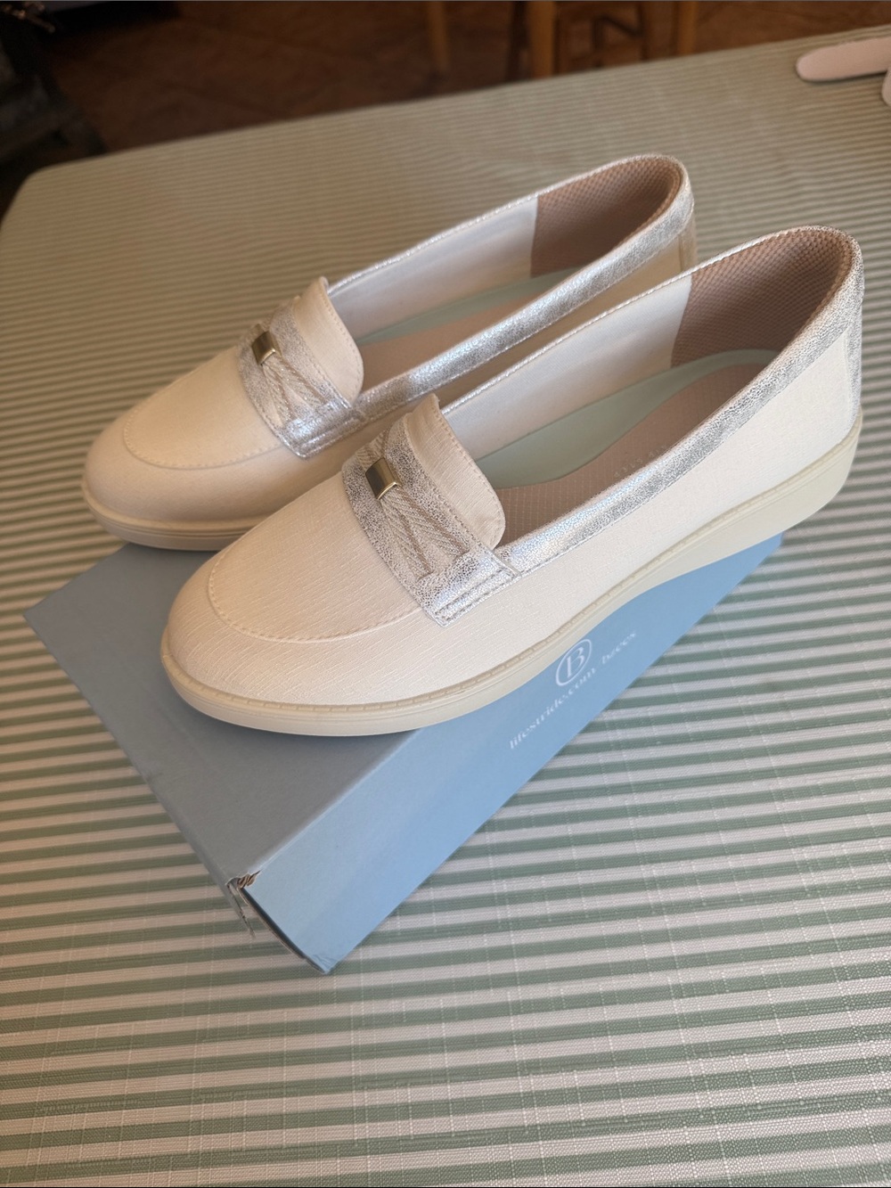 Women’s LifeStride BZEES Air Step White Slip-On Loafer with Metallic Accent